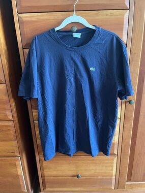 Lacoste navy blue men’s tee shirt, size 7 (like XXL), 100% cotton